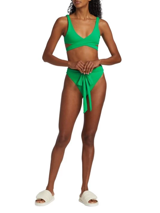 GOOD AMERICAN 10 Ways To Wear Convertible Bikini Top Black 2 GOOD AMERICAN 10 Ways To Wear Convertible Bikini Top Black - Image 2