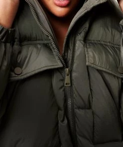 GOOD AMERICAN Long-Line Belted Puffer Coat -GOOD AMERICAN Sales unnamed file 1595