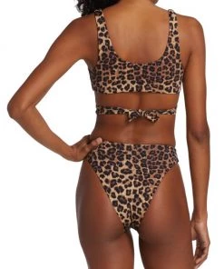 GOOD AMERICAN 10 Ways To Wear Leopard-Print Bikini Top -GOOD AMERICAN Sales unnamed file 1667